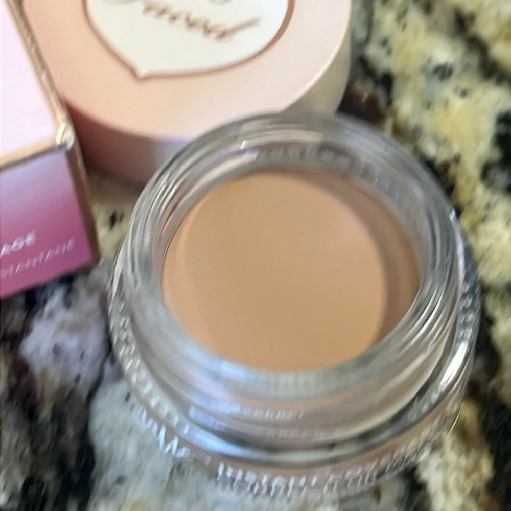 💕🌙Rose Tea Too Faced Peach Perfect Concealer